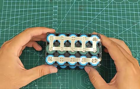 億(yi) 緯18650鋰電池定製5並3串製作12V鋰電池組,適用小型電器電源 億(yi) 緯18650鋰電池定製5並3串製作12V鋰電池組,適用小型電器電源