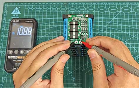 億(yi) 緯18650鋰電池定製5並3串製作12V鋰電池組,適用小型電器電源 億(yi) 緯18650鋰電池定製5並3串製作12V鋰電池組,適用小型電器電源